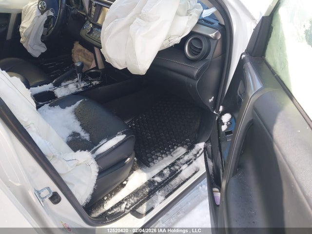 12520420 :رقم المزاد ، JTMDJREV6JD242972 vin ، 2018 Toyota Rav4 Hybrid Limited مزاد بيع
