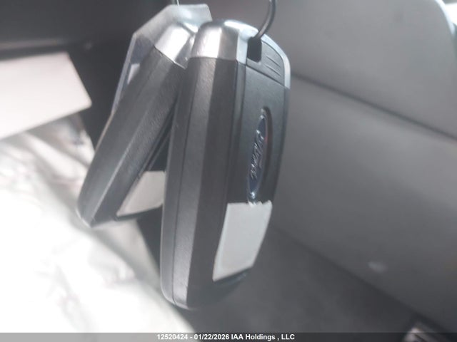 1FMCU9JAXRUA49088 Ford Escape Platinum