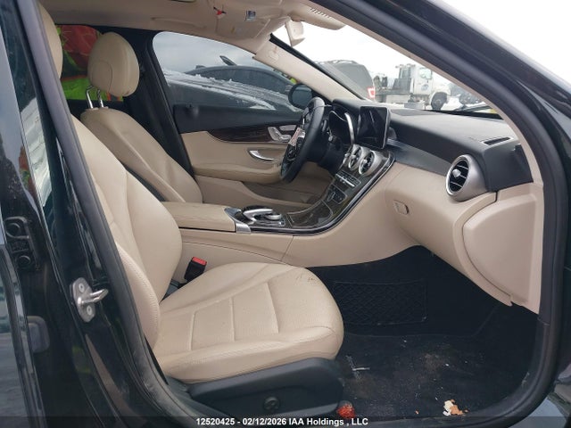 55SWF8EB6KU303269 Mercedes-Benz C 300 4matic
