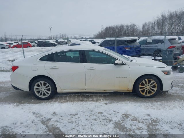 1G1ZD5ST0JF220682 Chevrolet MALIBU LT