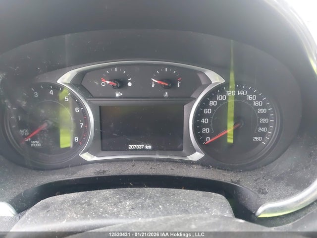 1G1ZD5ST0JF220682 Chevrolet MALIBU LT