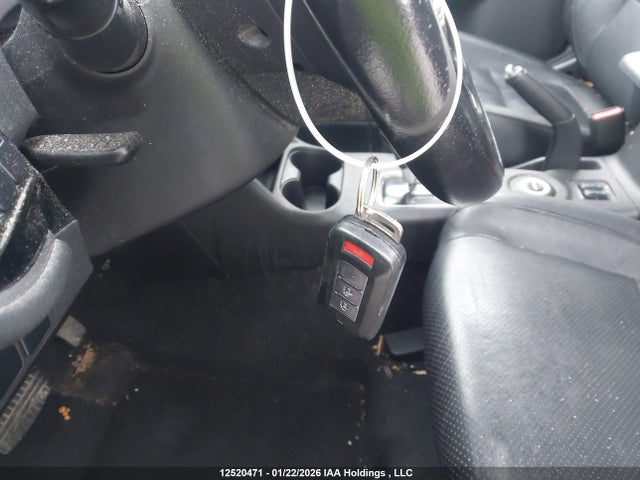 JA4AZ2A32GZ602042 Mitsubishi Outlander Es