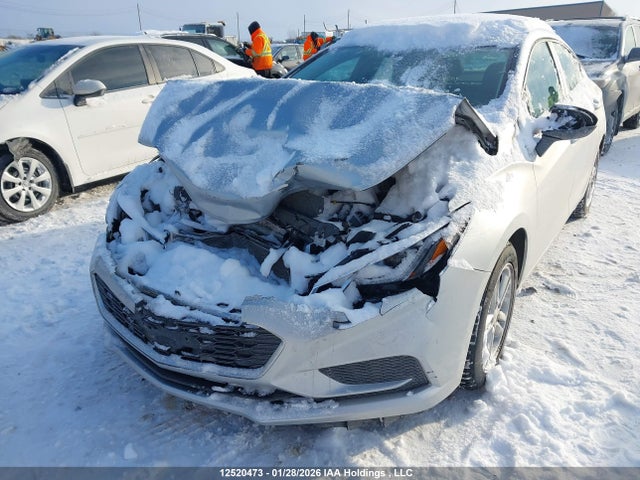 1G1BD5SM2J7123584 Chevrolet Cruze Lt Manual