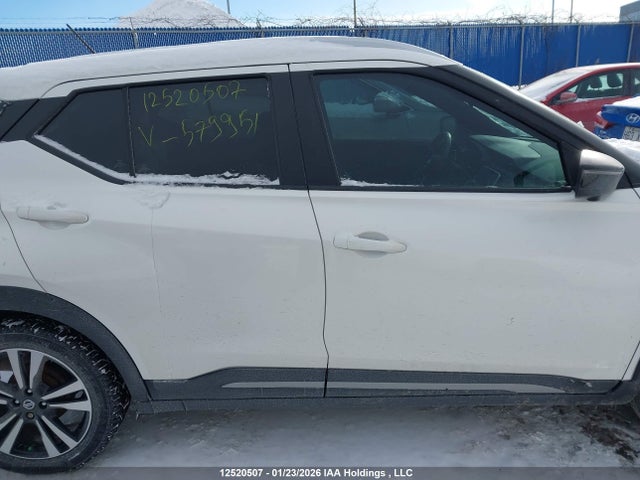 3N1CP5DV0LL579951 Nissan KICKS SR