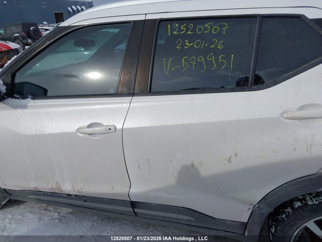 3N1CP5DV0LL579951 Nissan KICKS SR