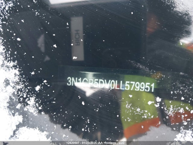 3N1CP5DV0LL579951 Nissan KICKS SR