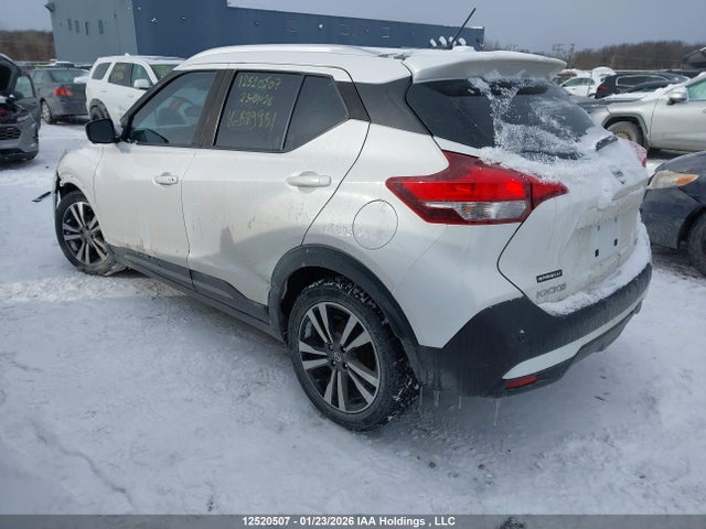 3N1CP5DV0LL579951 Nissan KICKS SR