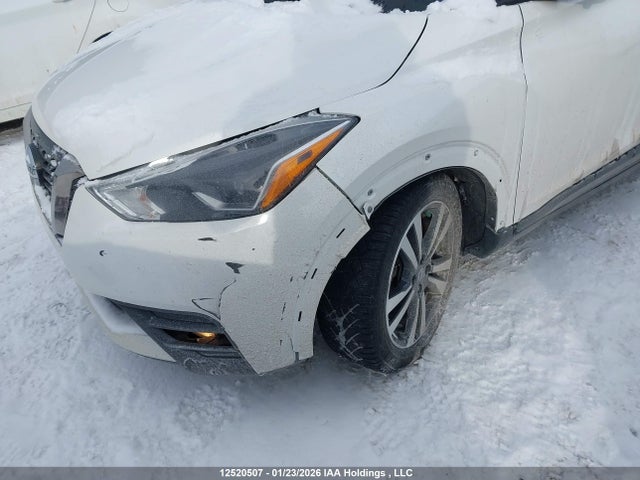 3N1CP5DV0LL579951 Nissan KICKS SR