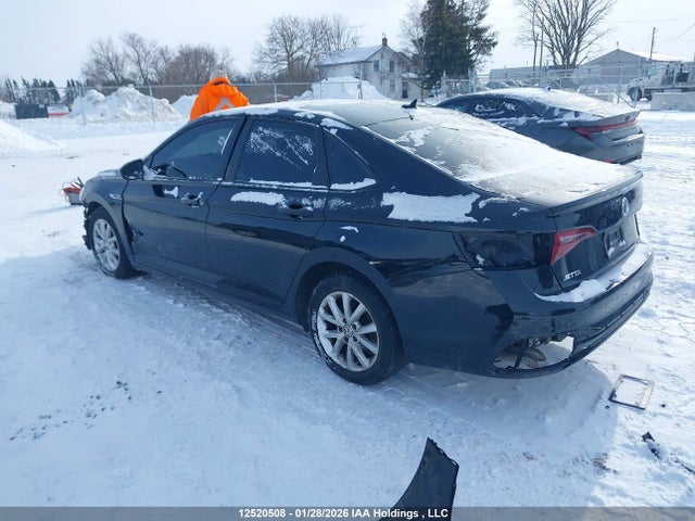 3VWE57BU1MM049241 Volkswagen Jetta Highline