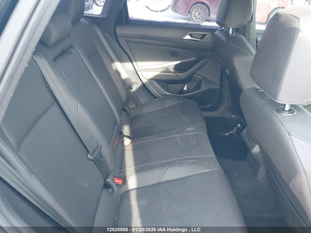 3VWE57BU1MM049241 Volkswagen Jetta Highline