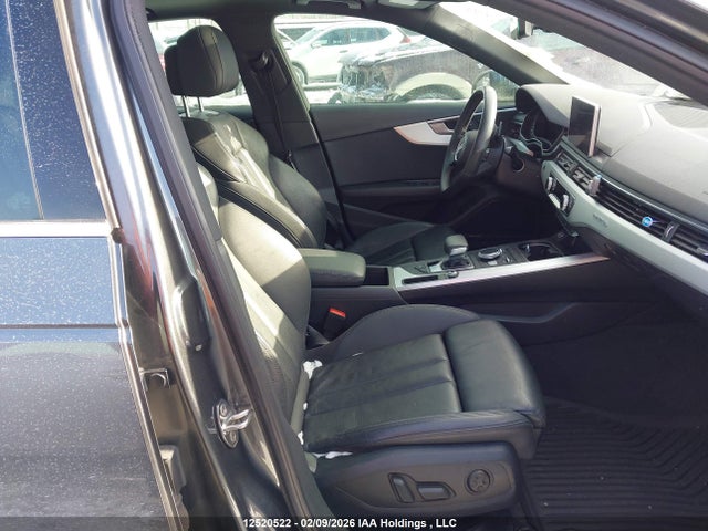 12520522 :رقم المزاد ، WAUFNAF42JA206361 vin ، 2018 Audi A4 مزاد بيع