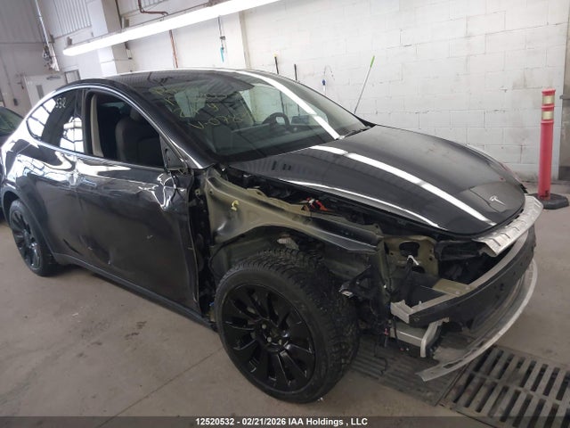 7SAYGAEE4RF078386 Tesla Model Y