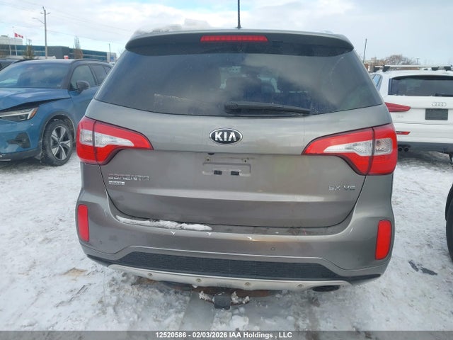 5XYKWDA76FG617352 KIA Sorento