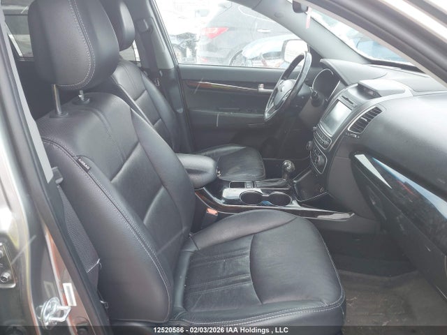 5XYKWDA76FG617352 KIA Sorento