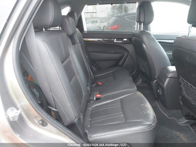 5XYKWDA76FG617352 KIA Sorento