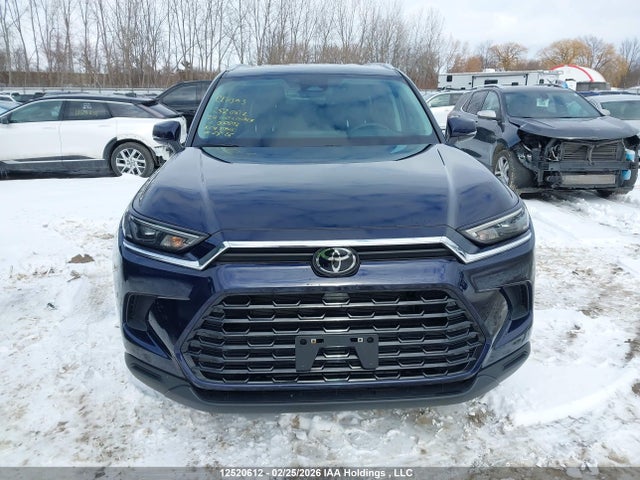 Aukcja sprzedaży 2024 Toyota Grand Highlander Xle/limited/platinum, vin: 5TDAAAB51RS000602, numer aukcji: 12520612