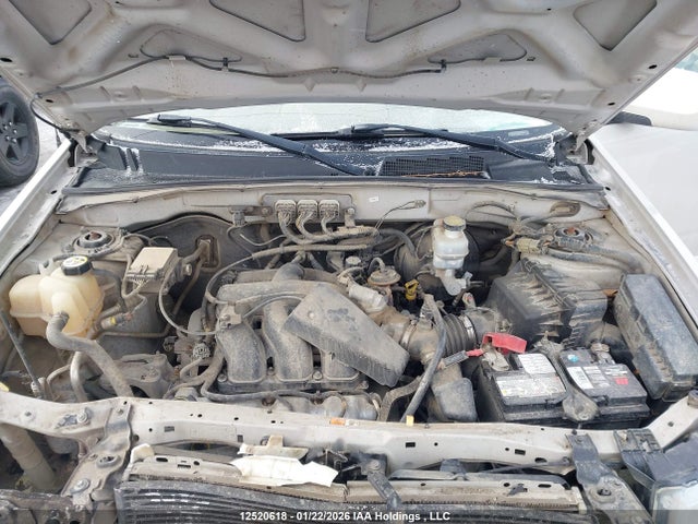 12520618 :رقم المزاد ، 1FMCU941X8KA84882 vin ، 2008 Ford Escape Limited مزاد بيع