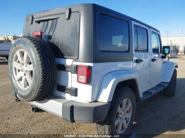 1C4BJWEG6FL522671 Jeep Wrangler Unlimited Sahara