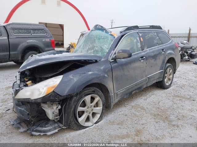 Subaru Outback 2.5i Premium 2014 4S4BRGBC4E1222102 Image 2