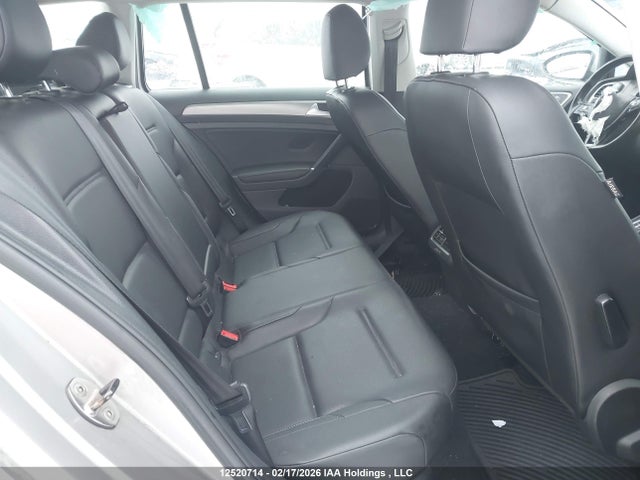 3VWC17AU3GM523960 Volkswagen Golf Sportwagon 1.8 Tsi Comfortline/1.8 Tsi Highline/1.8 Tsi Trendline