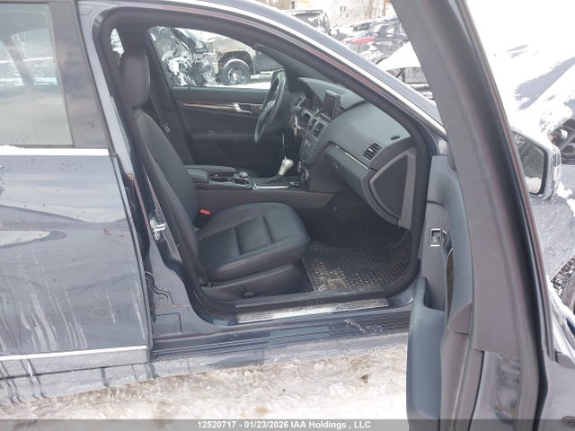 12520717 :رقم المزاد ، WDDGF8BB0BA487603 vin ، 2011 Mercedes-benz C 300 4matic مزاد بيع