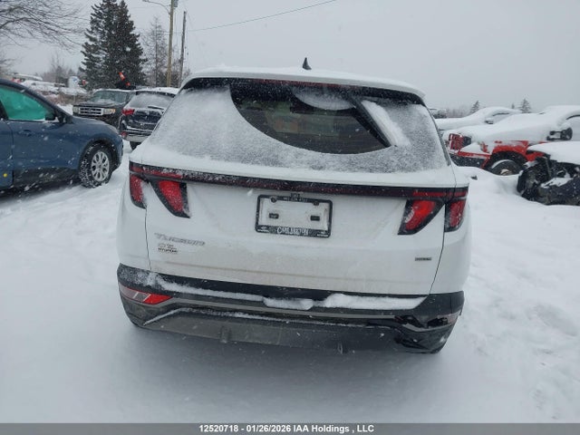 KM8JBCAE3NU074650 Hyundai Tucson Essential Awd