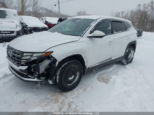 12520718 :رقم المزاد ، KM8JBCAE3NU074650 vin ، 2022 Hyundai Tucson Essential Awd مزاد بيع
