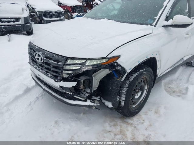 KM8JBCAE3NU074650 Hyundai Tucson Essential Awd
