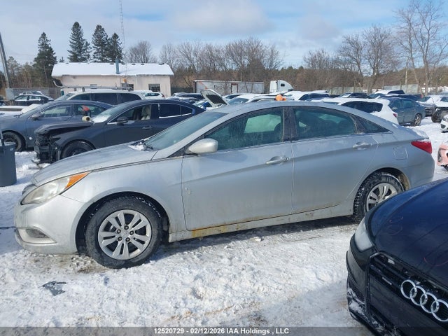 2012 Hyundai Sonata Gl მანქანა იყიდება აუქციონზე, vin: 5NPEB4AC5CH465557, აუქციონის ნომერი: 12520729