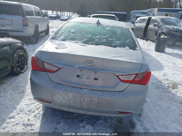 2012 Hyundai Sonata Gl მანქანა იყიდება აუქციონზე, vin: 5NPEB4AC5CH465557, აუქციონის ნომერი: 12520729