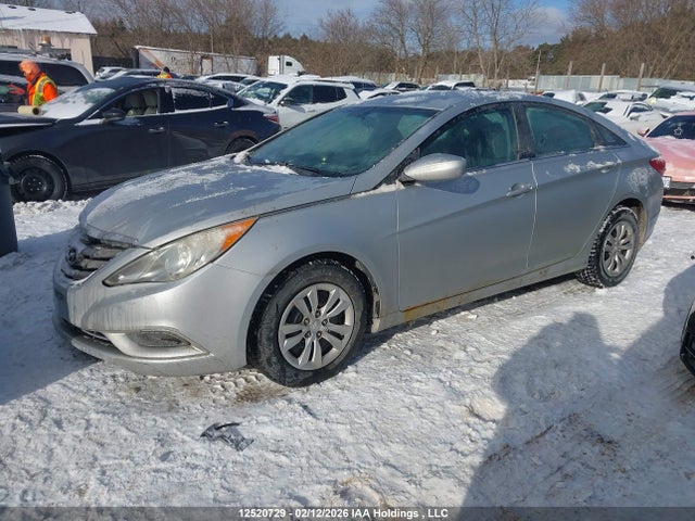 2012 Hyundai Sonata Gl მანქანა იყიდება აუქციონზე, vin: 5NPEB4AC5CH465557, აუქციონის ნომერი: 12520729