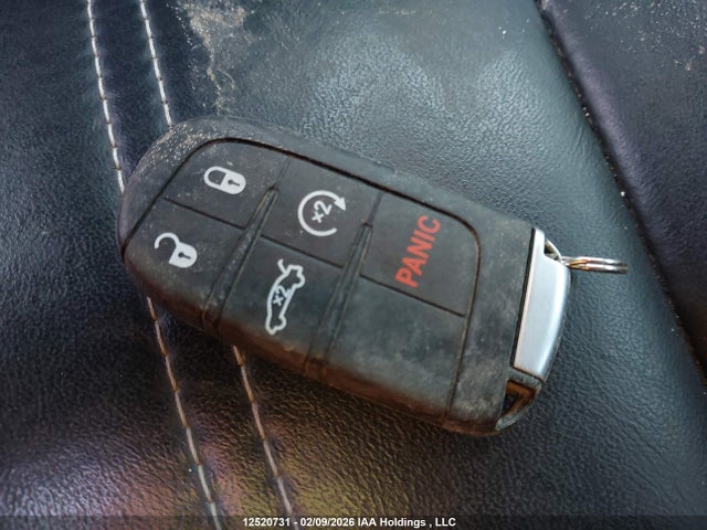 2C3CCABG6GH248235 Chrysler 300 S