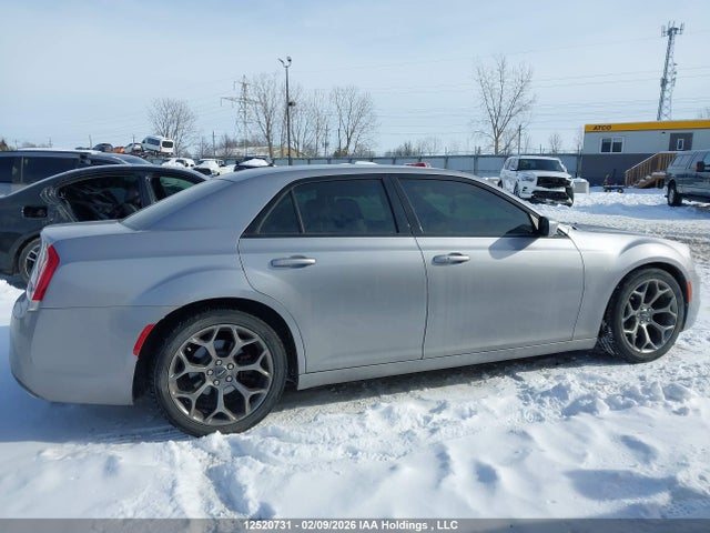 2C3CCABG6GH248235 Chrysler 300 S
