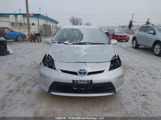 2015 Toyota Prius მანქანა იყიდება აუქციონზე, vin: JTDKN3DU9F0421748, აუქციონის ნომერი: 12520747