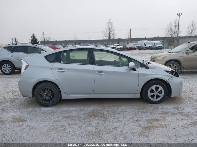 2015 Toyota Prius მანქანა იყიდება აუქციონზე, vin: JTDKN3DU9F0421748, აუქციონის ნომერი: 12520747