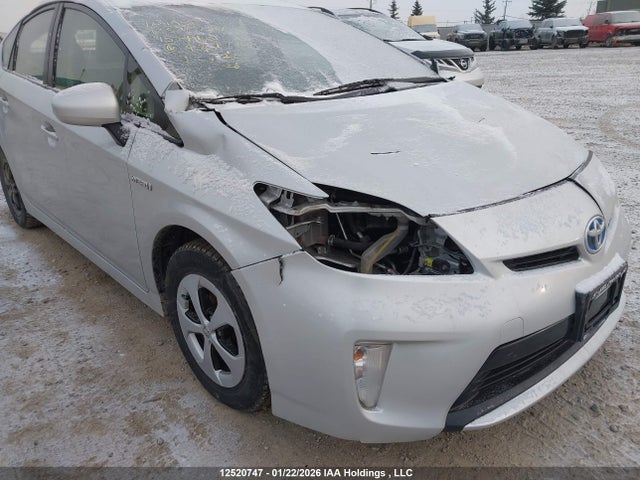 2015 Toyota Prius მანქანა იყიდება აუქციონზე, vin: JTDKN3DU9F0421748, აუქციონის ნომერი: 12520747