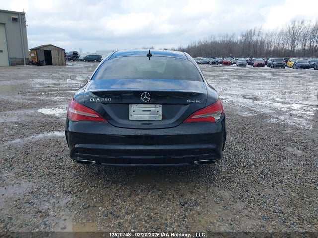 WDDSJ4GB2JN677968 Mercedes-Benz CLA 250 4MATIC