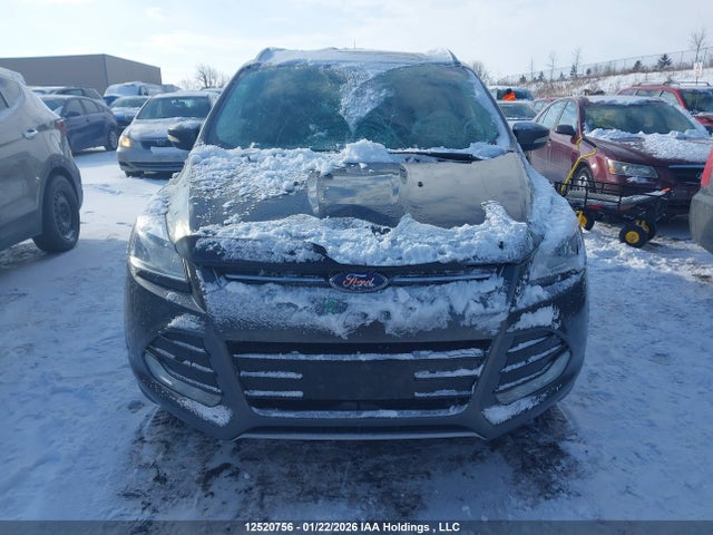 1FMCU9J98FUA83905 Ford Escape Titanium