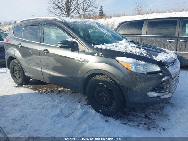 1FMCU9J98FUA83905 Ford Escape Titanium
