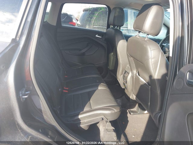 1FMCU9J98FUA83905 Ford Escape Titanium