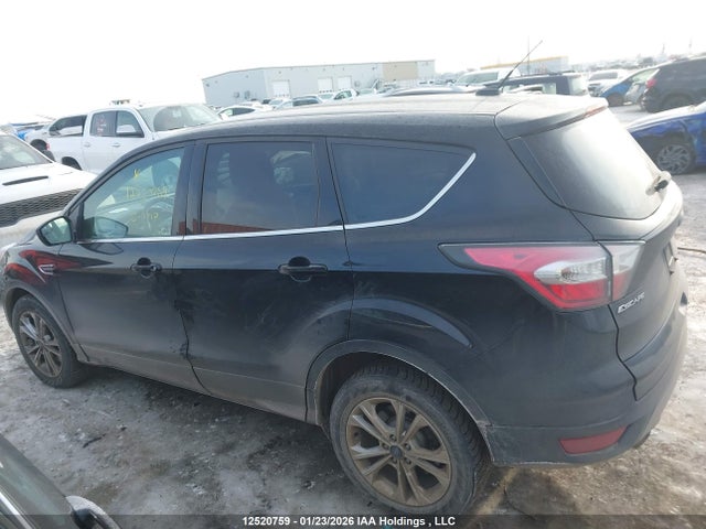 1FMCU9GDXHUA97156 Ford Escape