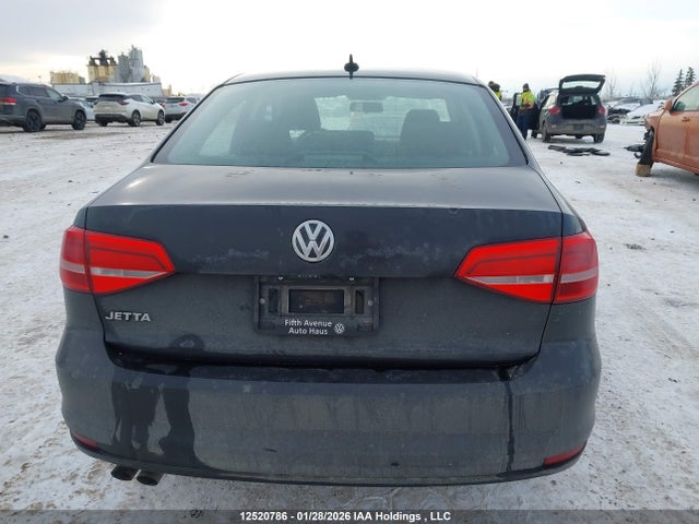 3VW1K7AJ5FM340553 Volkswagen Jetta 2.0l Trendline/2.0l Trendline+
