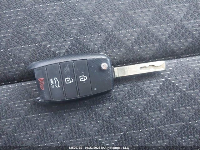 3KPA25AD5ME383752 KIA Rio Lx Premium/lx+