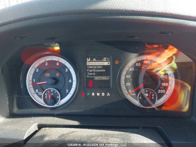 1C6RR7LG6FS726657 RAM 1500 Slt