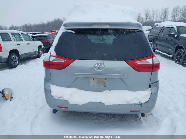 5TDKK3DC1FS630284 Toyota Sienna