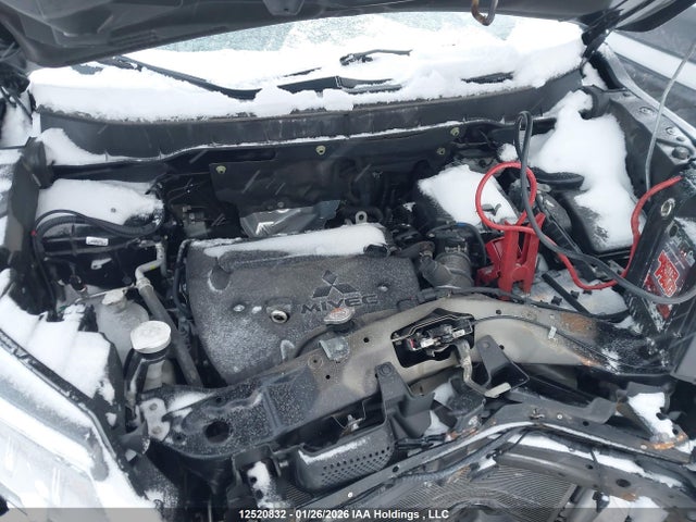 JA4AJUAU3PU601278 Mitsubishi RVR ES
