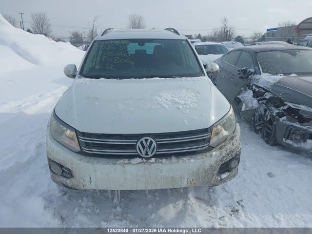WVGNV7AX9HK024806 Volkswagen Tiguan Wolfsburg Edition