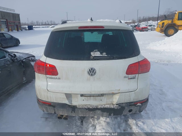 WVGNV7AX9HK024806 Volkswagen Tiguan Wolfsburg Edition