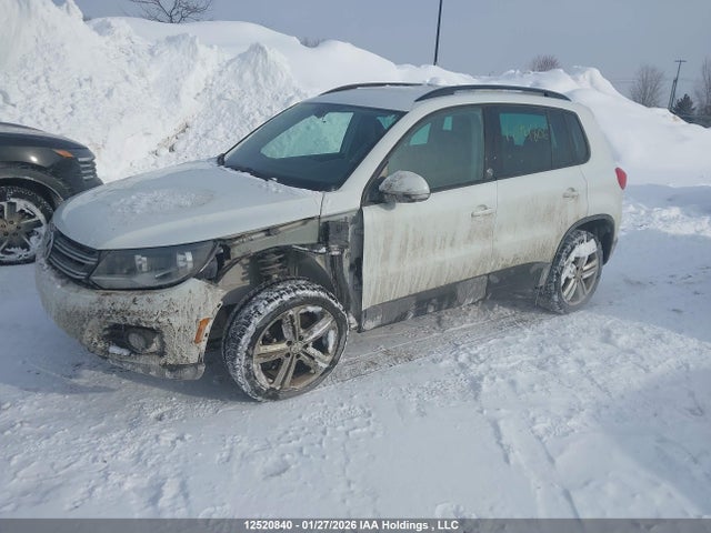 WVGNV7AX9HK024806 Volkswagen Tiguan Wolfsburg Edition