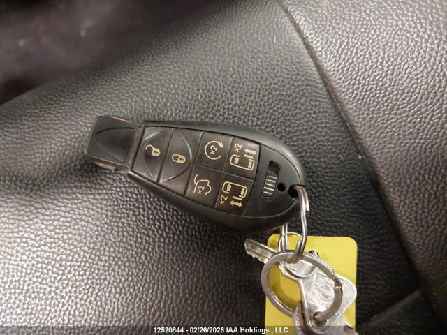2C4RDGEG1KR740630 Dodge Grand Caravan Gt